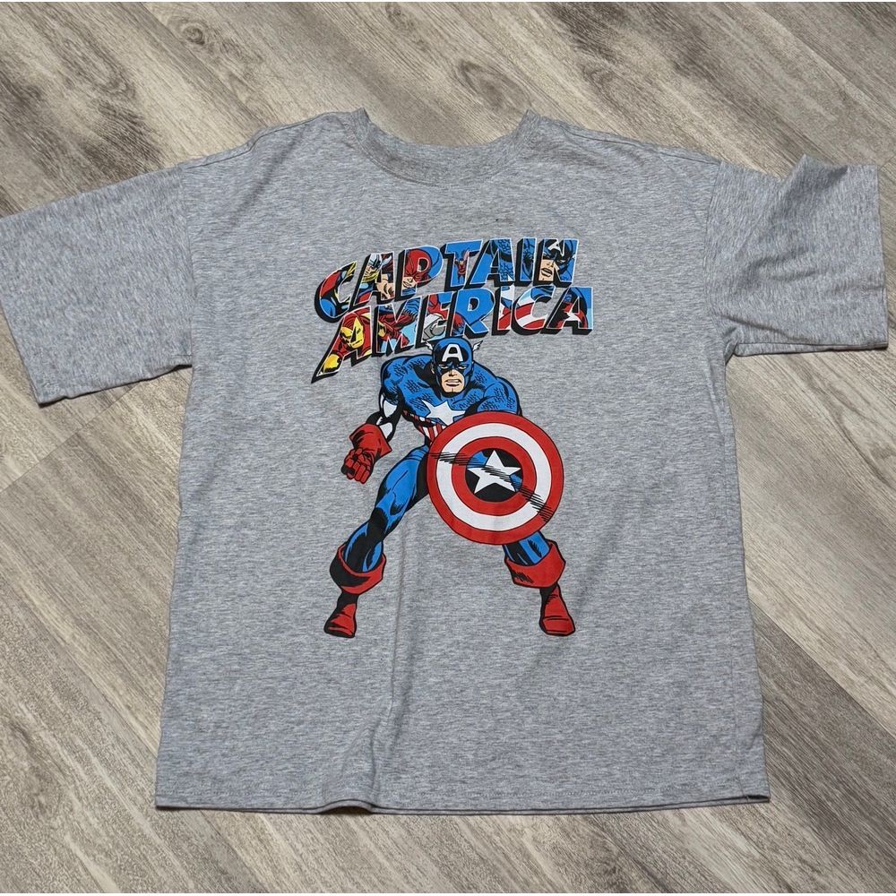 Marvel Captain America‎ men's small size 8